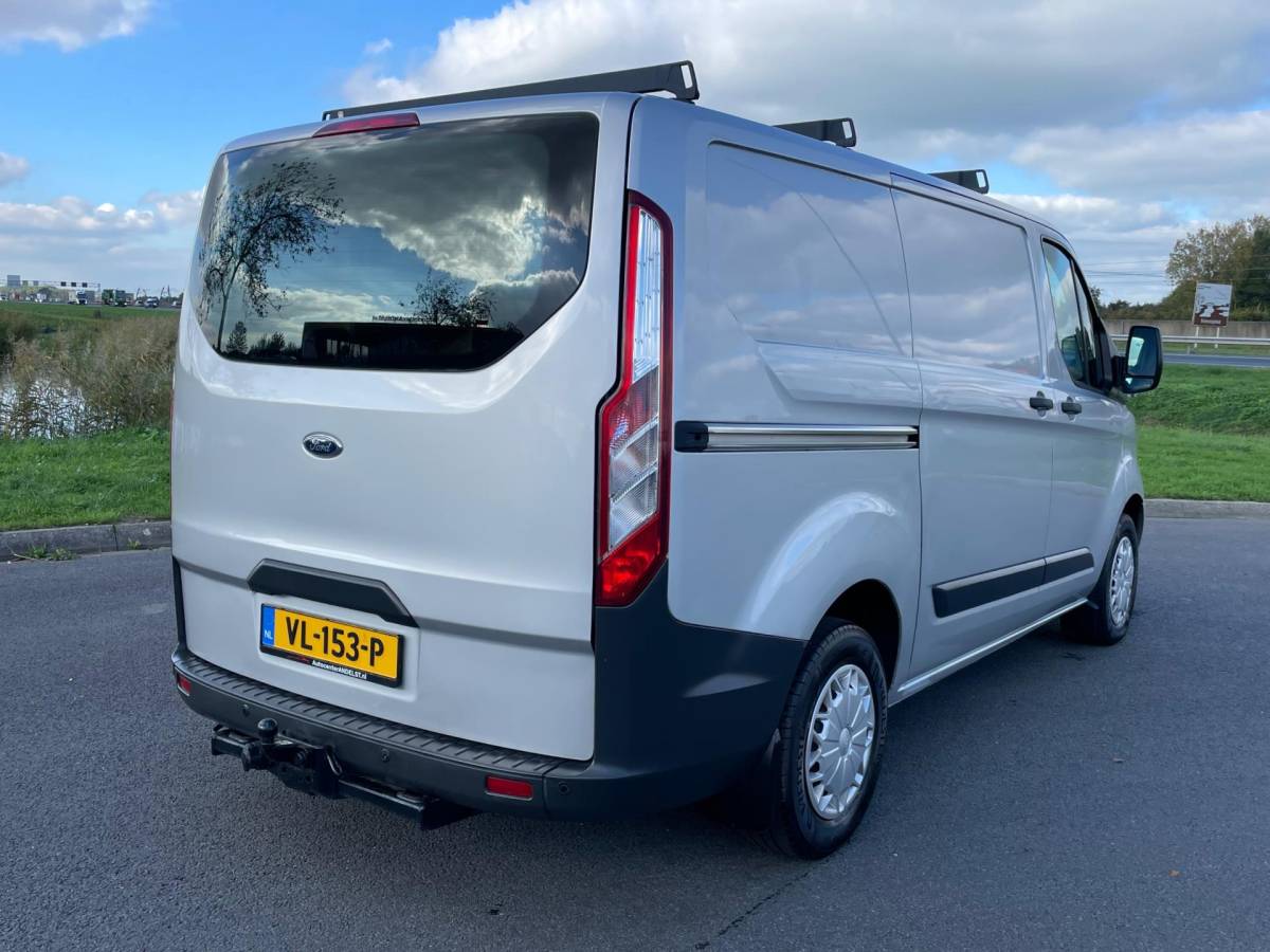 Ford Transit Custom Ford Transit Custom 270 2.2 TDCI L1H1 Trend 101PK, 1E EIG, NAP, VOLLEDIGE OH BESCHIKBAAR!
