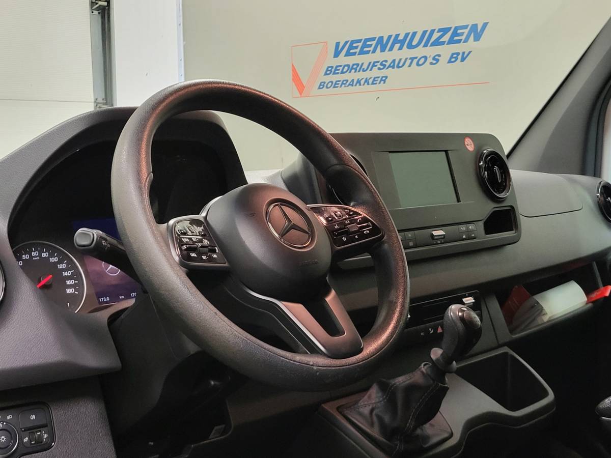 Mercedes-Benz Sprinter Mercedes-Benz Sprinter 311CDI Trekhaak Euro 6!