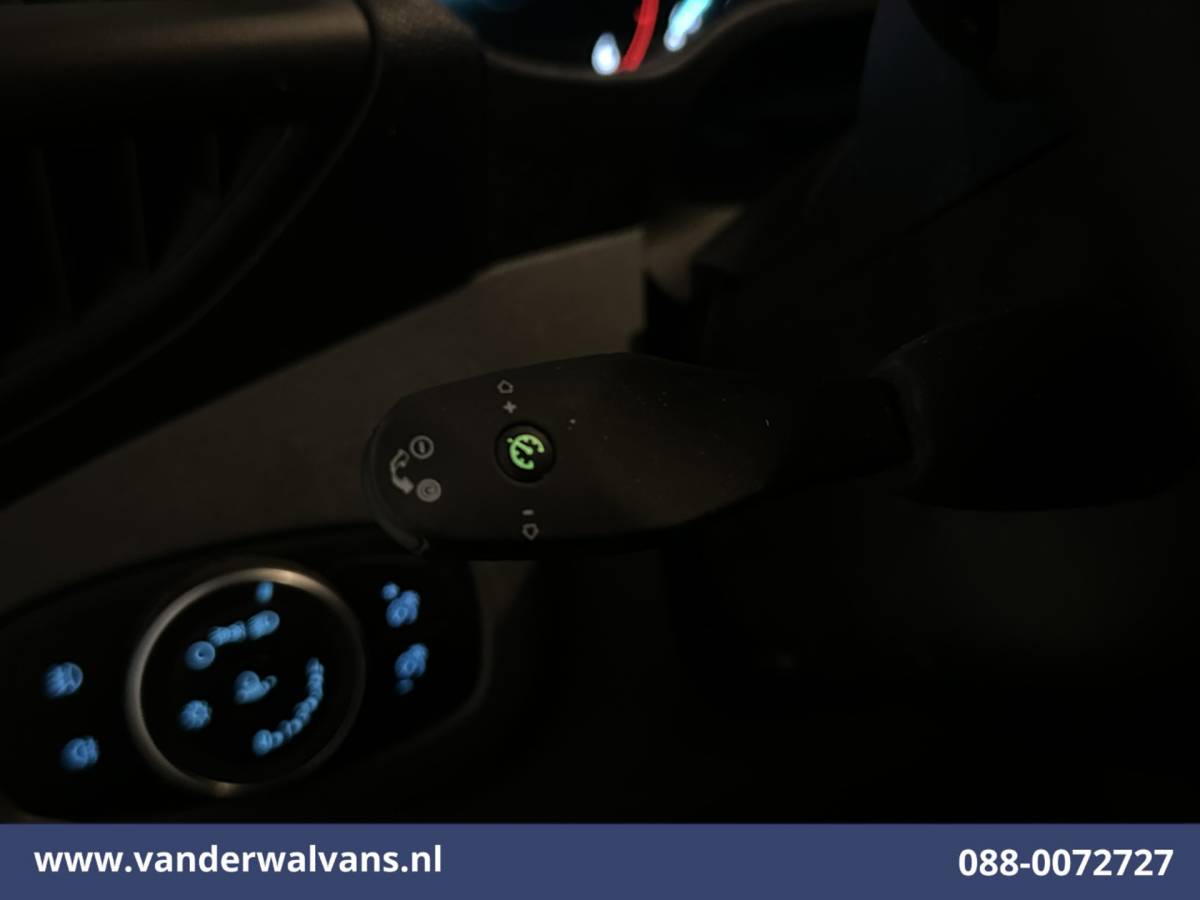 Ford Transit Connect Ford Transit Connect 1.5 EcoBlue 100pk L2H1 Euro6 Airco | 2x zijdeur | Camera | Navigatie | Apple Carplay | Cruisecontrol Verwarmde voorruit, Parkeersensoren