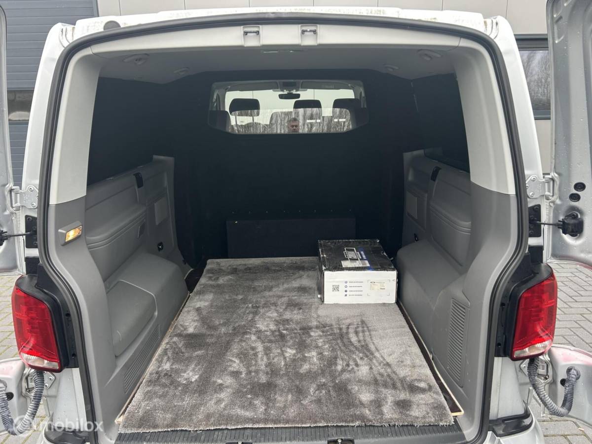 Volkswagen Transporter Volkswagen Transporter 2.0 TDI 204pk DSG Caravelle 4 Motion