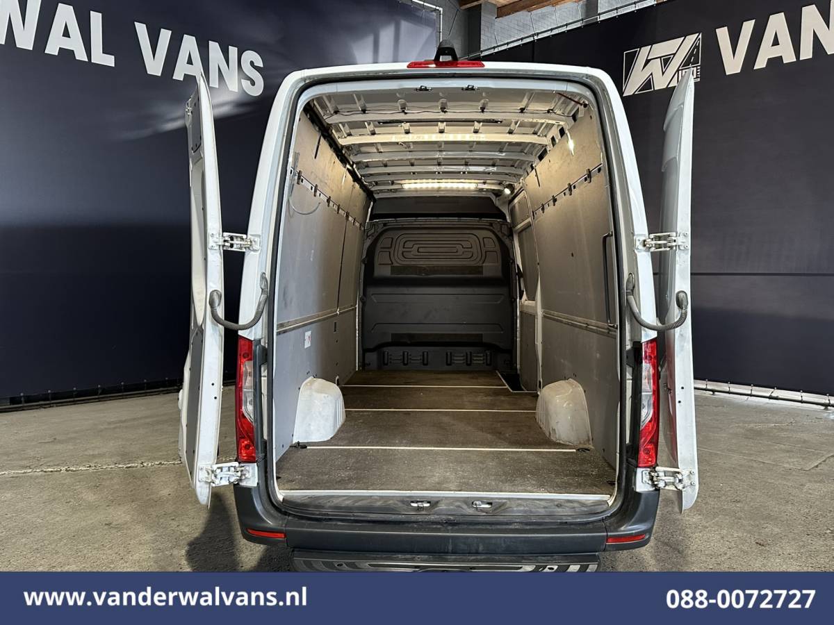 Mercedes-Benz Sprinter Mercedes-Benz Sprinter 317 CDI 170pk L3H2 Euro6 Airco | Camera | Navigatie | Apple Carplay | Parkeersensoren Android Auto, Bijrijdersbank, Trekhaak
