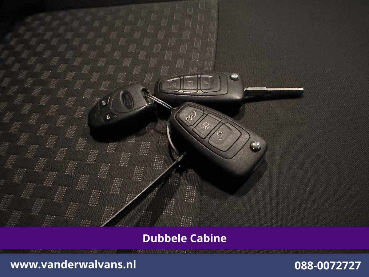Ford Transit Custom Ford Transit Custom 2.0 TDCI 130pk L2H1 Dubbele Cabine Inrichting Euro6 Airco | 5-Zits | Imperiaal | LED | Cruisecontrol Stoelverwarming, Parkeersensoren