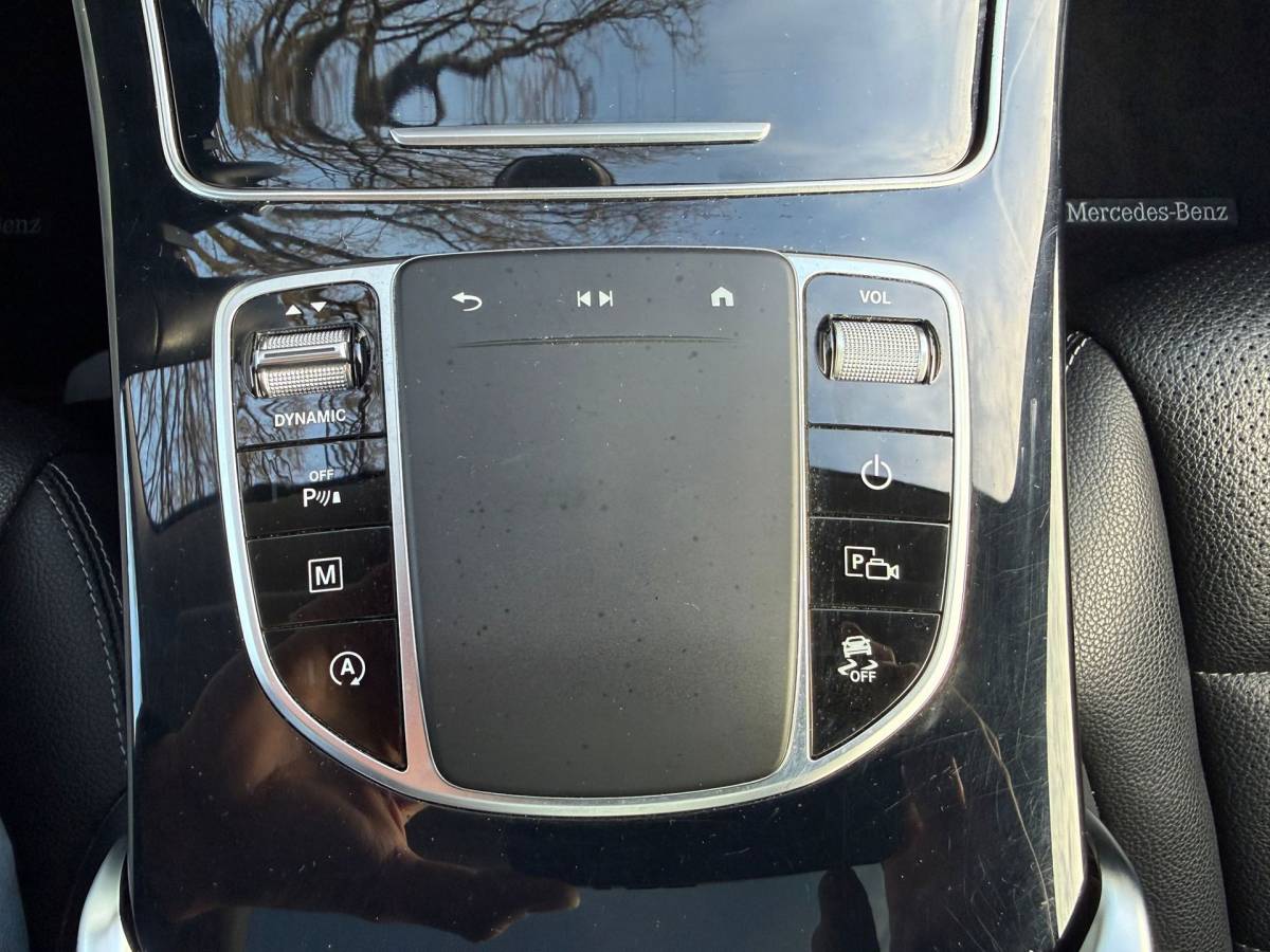 Mercedes-Benz GLC Mercedes-Benz GLC-klasse 200 / Panodak / Leer / Camera / Facelift