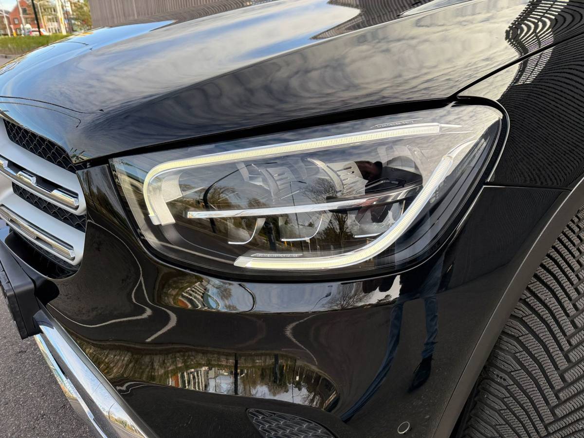 Mercedes-Benz GLC Mercedes-Benz GLC-klasse 200 / Panodak / Leer / Camera / Facelift