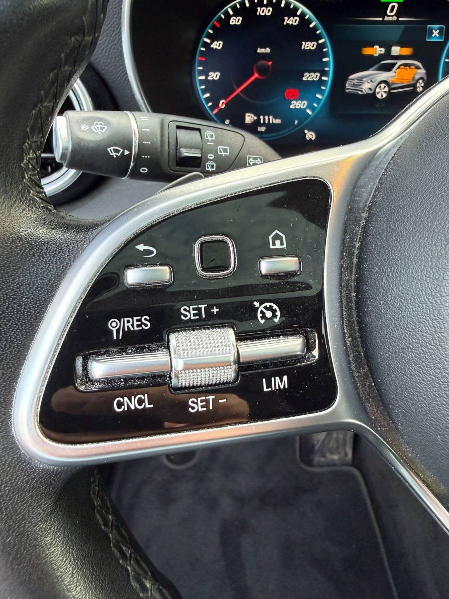 Mercedes-Benz GLC Mercedes-Benz GLC-klasse 200 / Panodak / Leer / Camera / Facelift