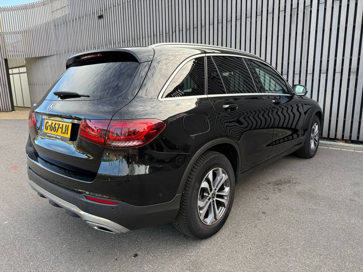 Mercedes-Benz GLC Mercedes-Benz GLC-klasse 200 / Panodak / Leer / Camera / Facelift