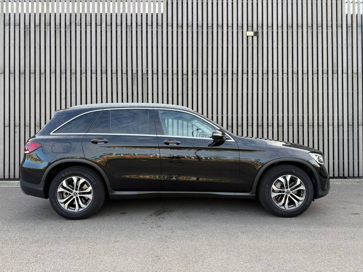 Mercedes-Benz GLC Mercedes-Benz GLC-klasse 200 / Panodak / Leer / Camera / Facelift