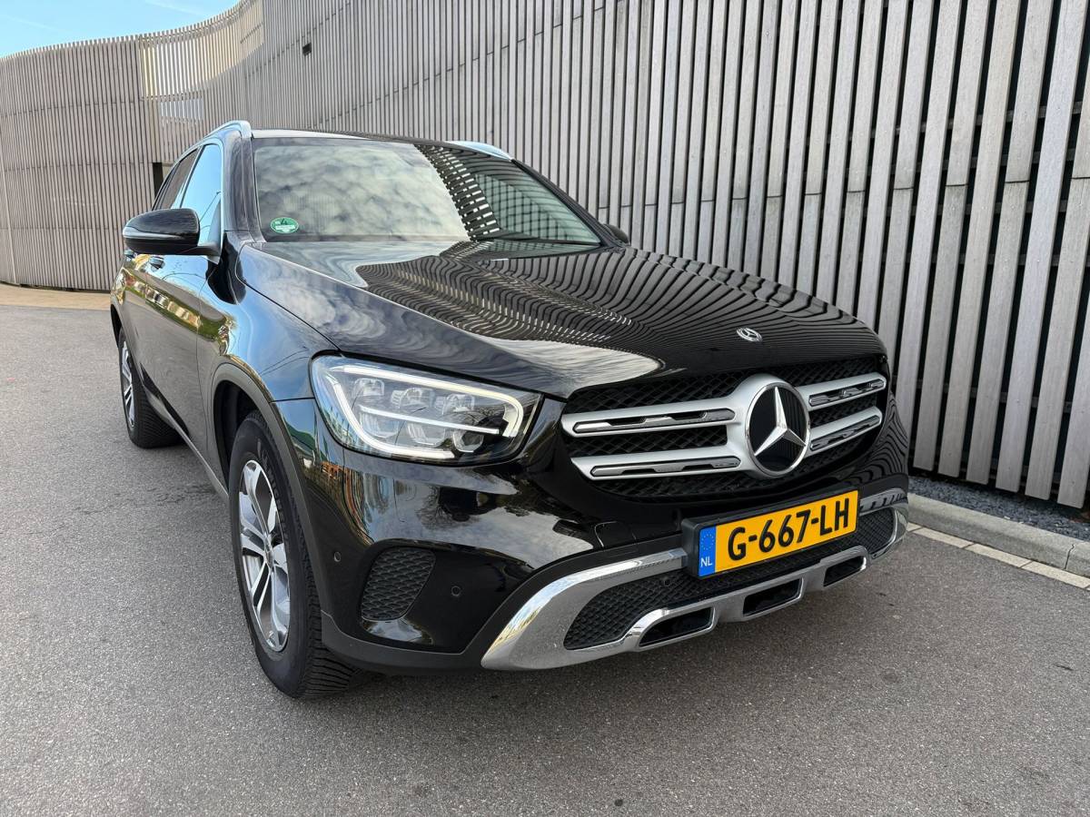Mercedes-Benz GLC Mercedes-Benz GLC-klasse 200 / Panodak / Leer / Camera / Facelift