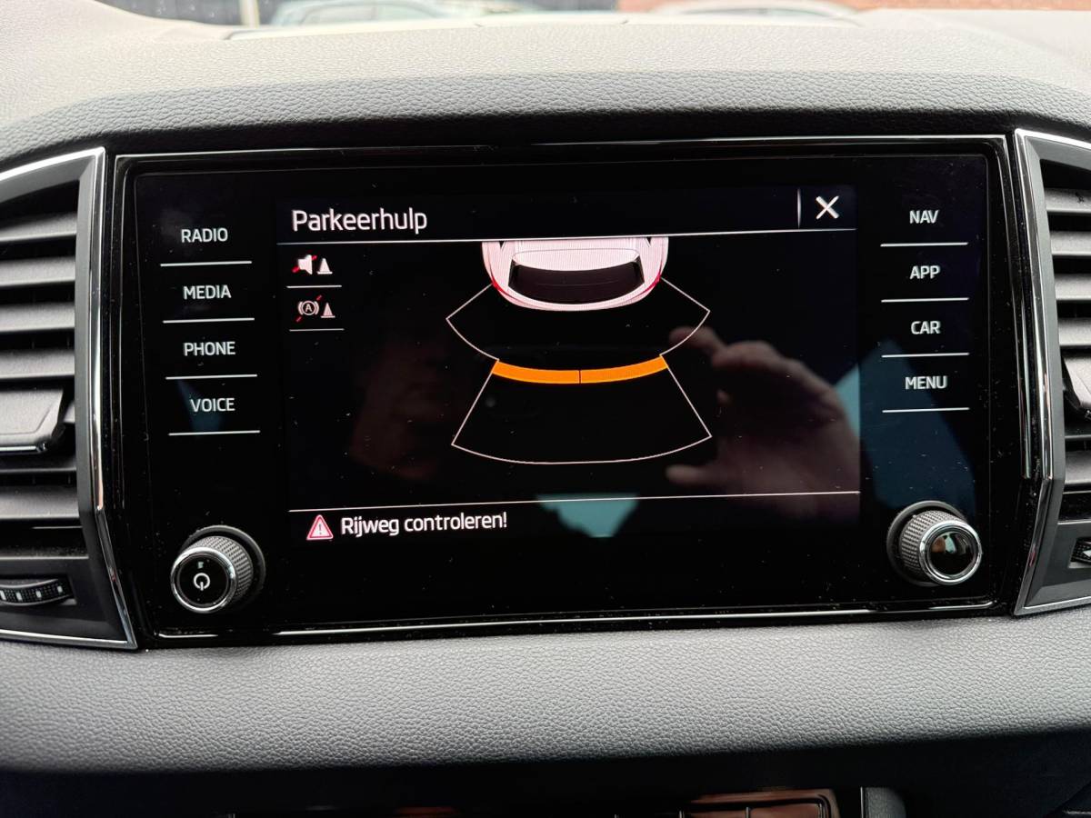 Škoda Karoq Skoda Karoq 1.0 TSI Business Edition /Apple CarPlay /Cruise /Navigatie
