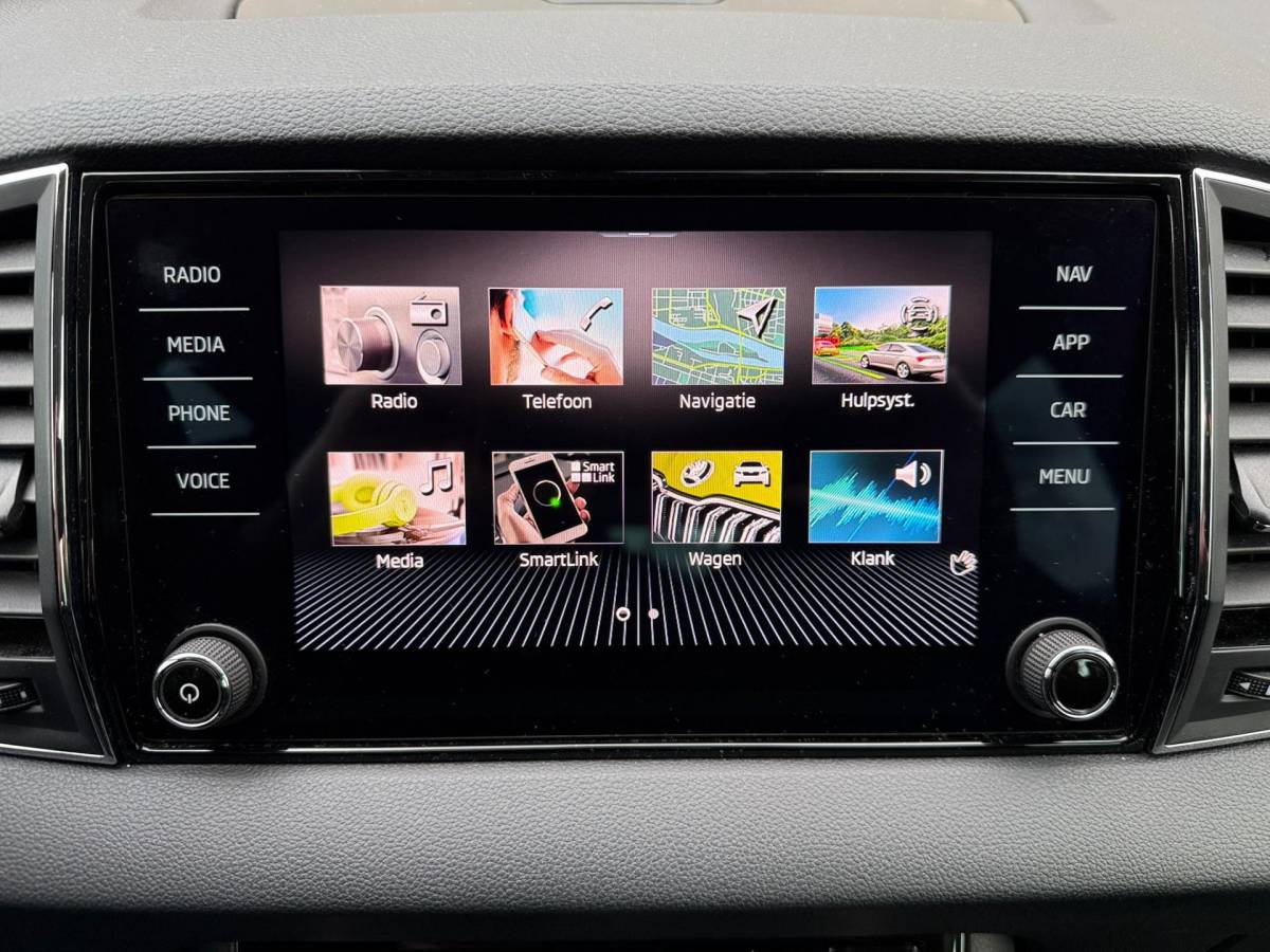 Škoda Karoq Skoda Karoq 1.0 TSI Business Edition /Apple CarPlay /Cruise /Navigatie