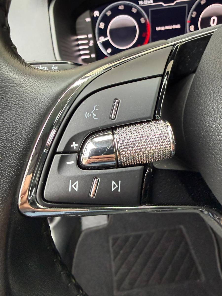 Škoda Karoq Skoda Karoq 1.0 TSI Business Edition /Apple CarPlay /Cruise /Navigatie