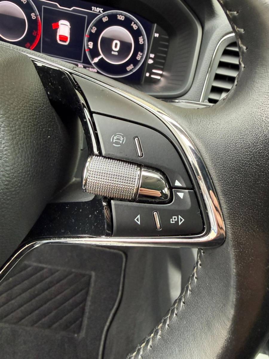 Škoda Karoq Skoda Karoq 1.0 TSI Business Edition /Apple CarPlay /Cruise /Navigatie