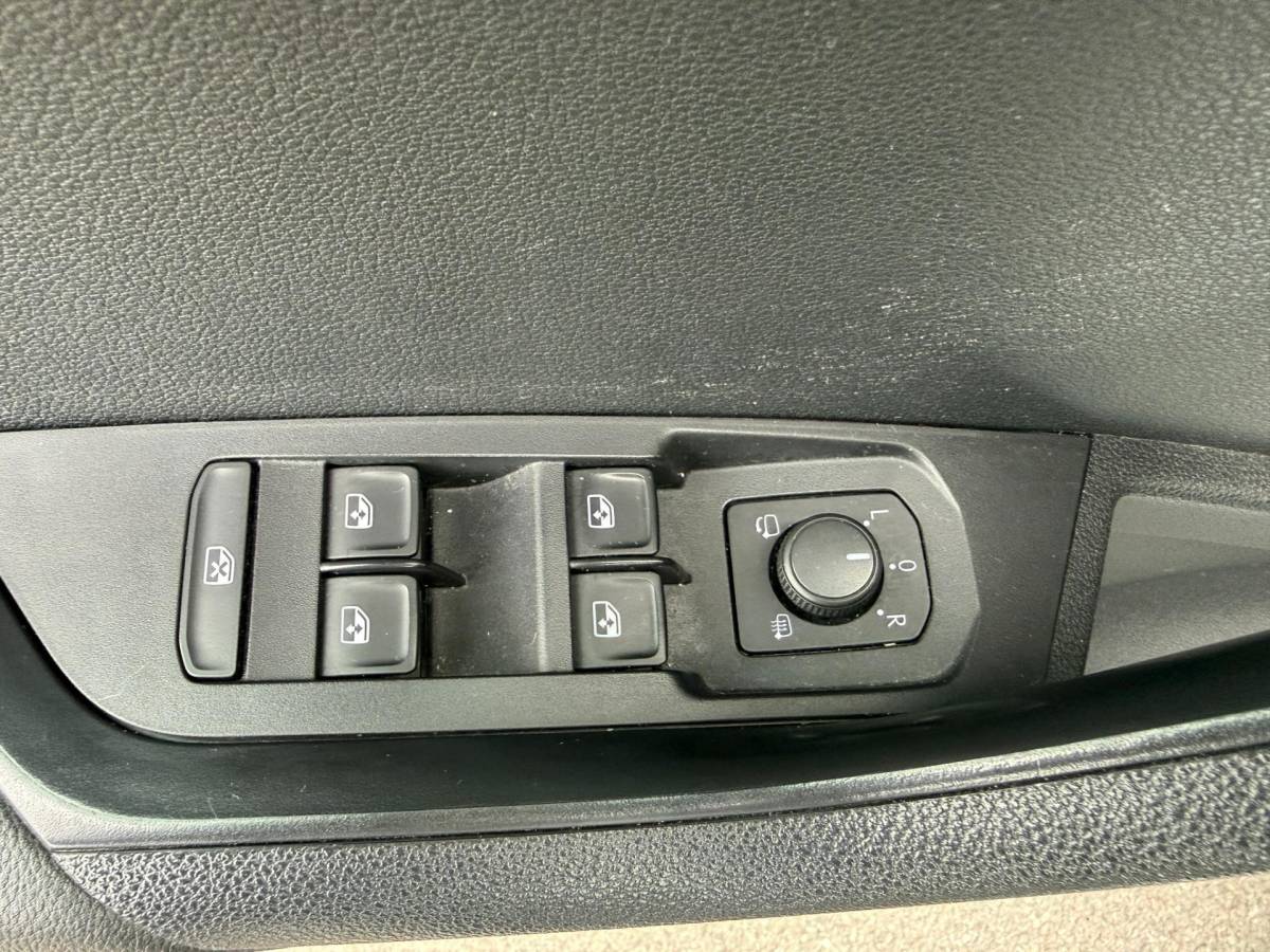 Škoda Karoq Skoda Karoq 1.0 TSI Business Edition /Apple CarPlay /Cruise /Navigatie