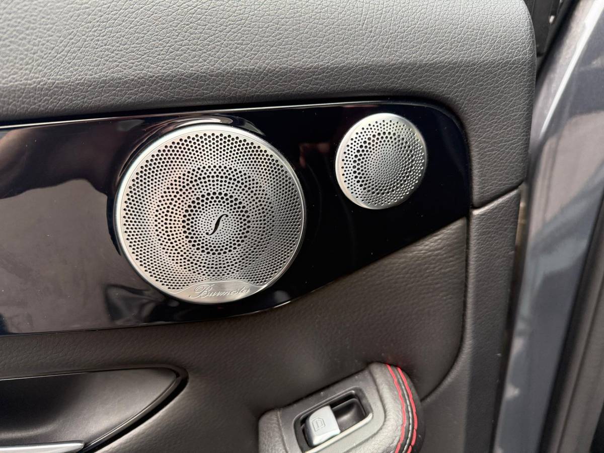 Mercedes-Benz C-Klasse Mercedes-Benz C-klasse 180 /Panodak /Camera /Burmester/Leer