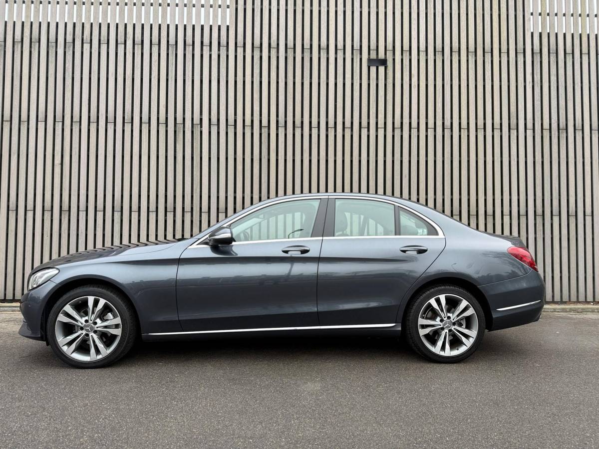 Mercedes-Benz C-Klasse Mercedes-Benz C-klasse 180 /Panodak /Camera /Burmester/Leer