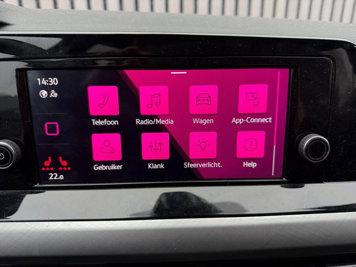 Volkswagen Golf Volkswagen Golf 1.0 TSI Life Business / 19′ /sfeer / Led /Cruise