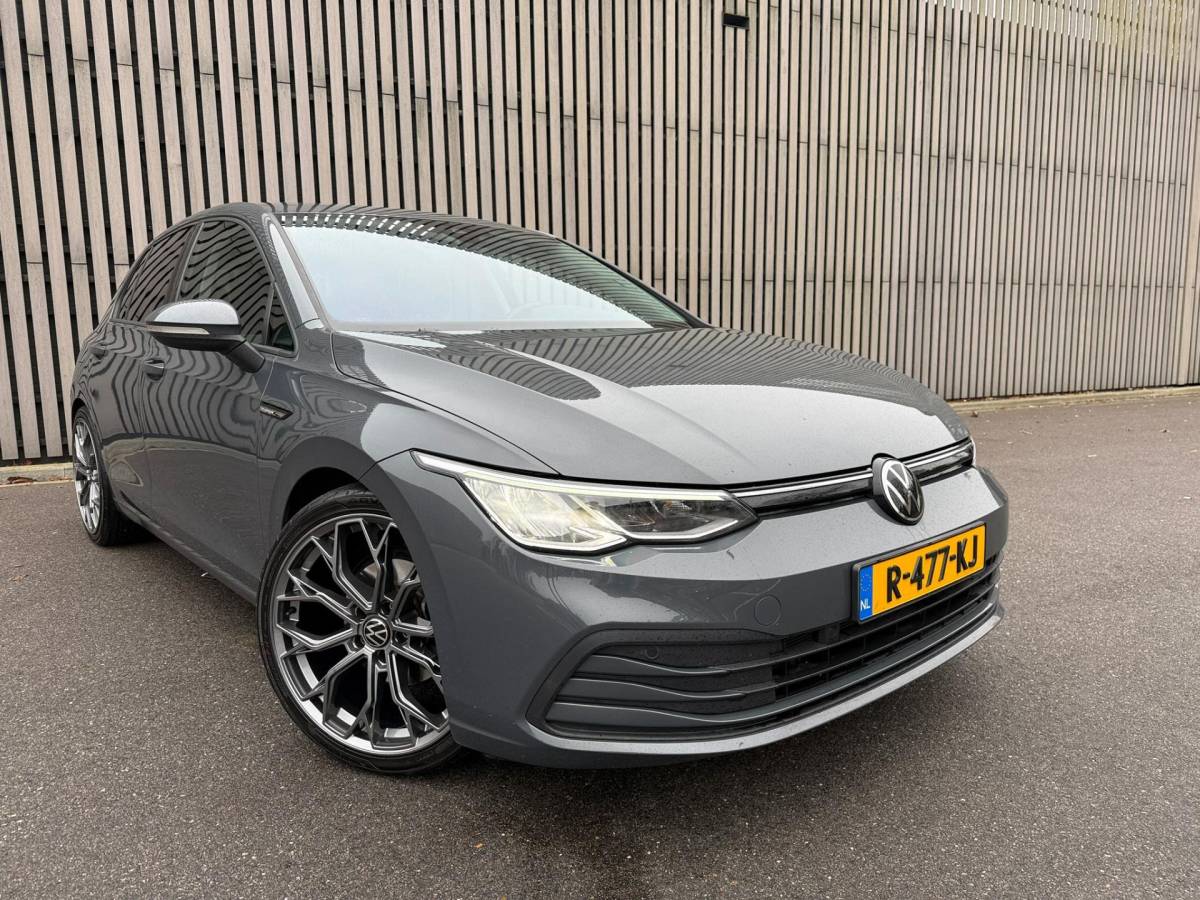 Volkswagen Golf Volkswagen Golf 1.0 TSI Life Business / 19′ /sfeer / Led /Cruise