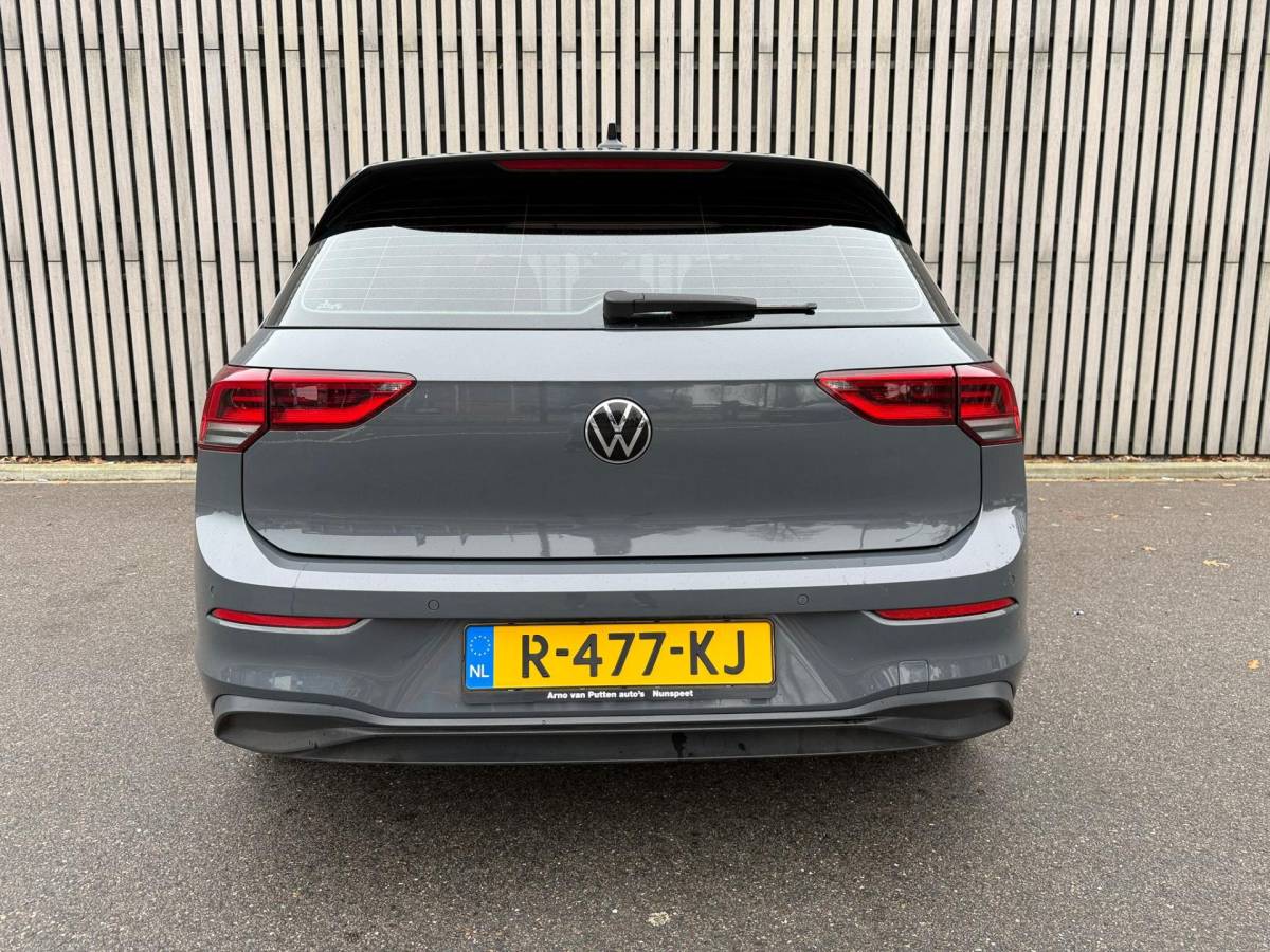 Volkswagen Golf Volkswagen Golf 1.0 TSI Life Business / 19′ /sfeer / Led /Cruise