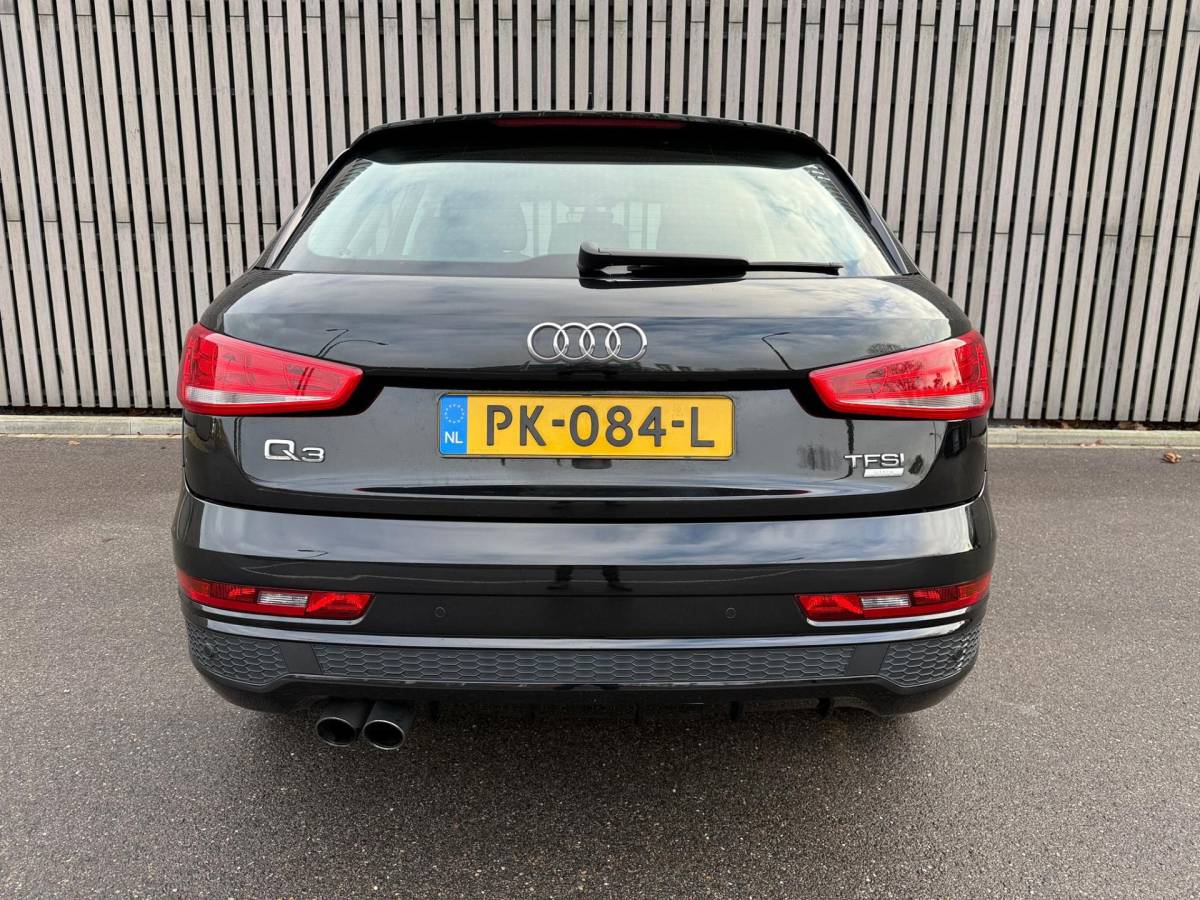 Audi Q3 Audi Q3 1.4 TFSI S-Line / 1e eigenaar