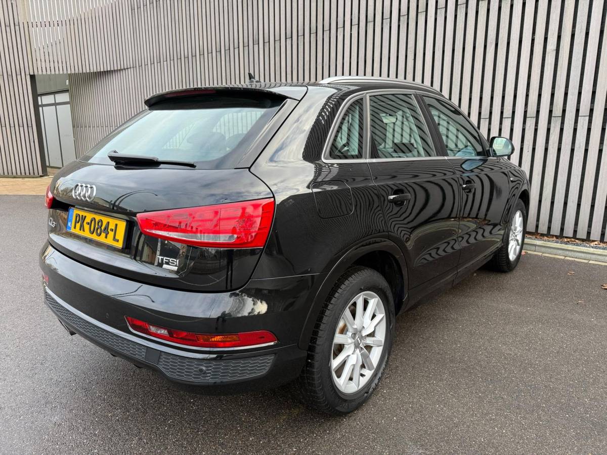 Audi Q3 Audi Q3 1.4 TFSI S-Line / 1e eigenaar