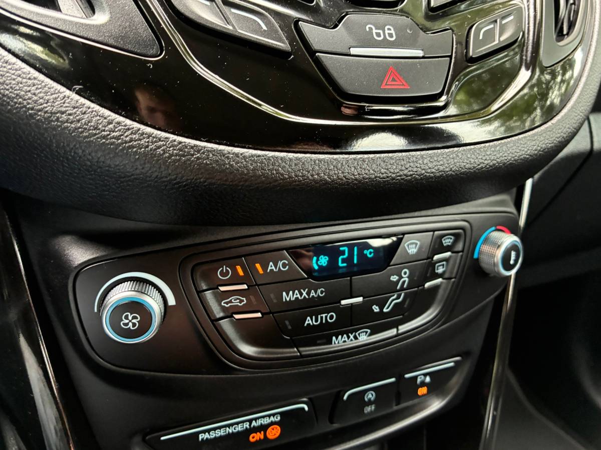 Ford B-MAX Ford B-Max 1.0 EcoBoost Titanium | Navi + Clima + Cruise nu €7.975,-!!