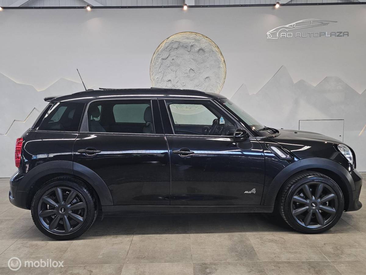 MINI Countryman Mini Countryman 1.6 Cooper S ALL4 Chili Panorama/Leder/Navigatie/Stoelverwarming