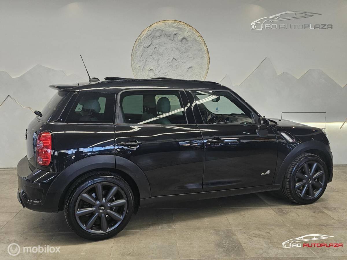 MINI Countryman Mini Countryman 1.6 Cooper S ALL4 Chili Panorama/Leder/Navigatie/Stoelverwarming