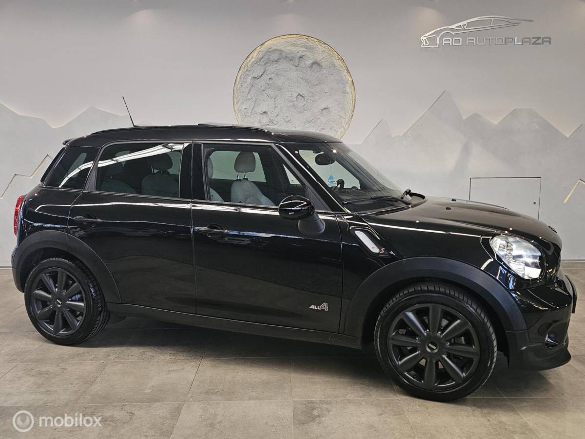 MINI Countryman Mini Countryman 1.6 Cooper S ALL4 Chili Panorama/Leder/Navigatie/Stoelverwarming