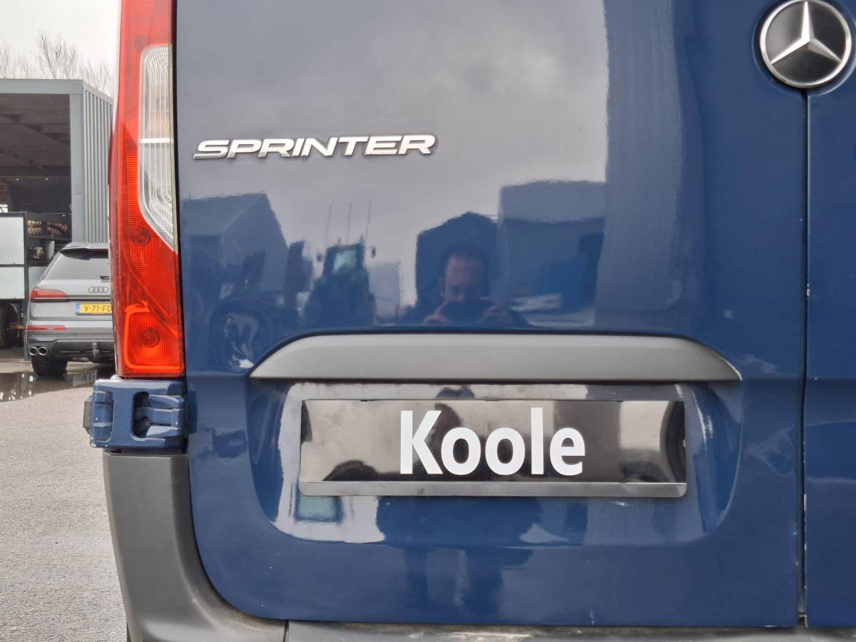 Mercedes-Benz Sprinter Mercedes-Benz Sprinter 311 2.2 CDI L2H2 / AIRCO / CAMERA / 3 ZITS / DEALER ONDERHOUDEN / NAVI