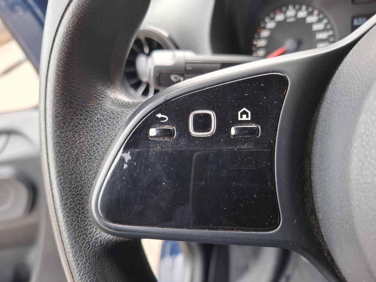 Mercedes-Benz Sprinter Mercedes-Benz Sprinter 311 2.2 CDI L2H2 AIRCO / CAMERA / 3 ZITS / DEALER ONDERHOUDEN / NAVI