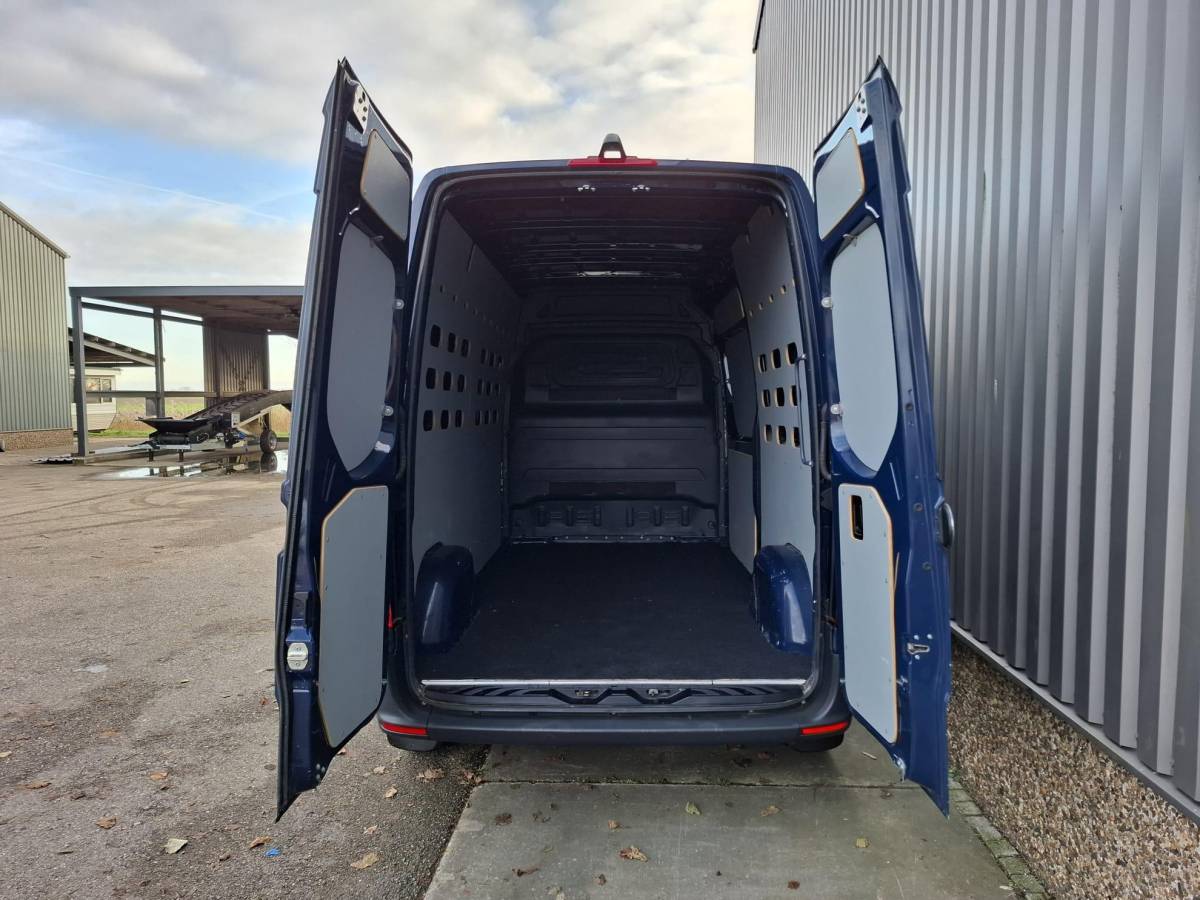 Mercedes-Benz Sprinter Mercedes-Benz Sprinter 311 2.2 CDI L2H2 / AIRCO / CAMERA / 3 ZITS / DEALER ONDERHOUDEN / NAVI