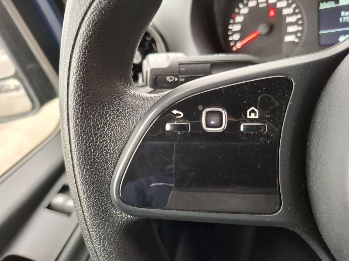Mercedes-Benz Sprinter Mercedes-Benz Sprinter 311 2.2 CDI L2H2 / AIRCO / CAMERA / 3 ZITS / DEALER ONDERHOUDEN / NAVI
