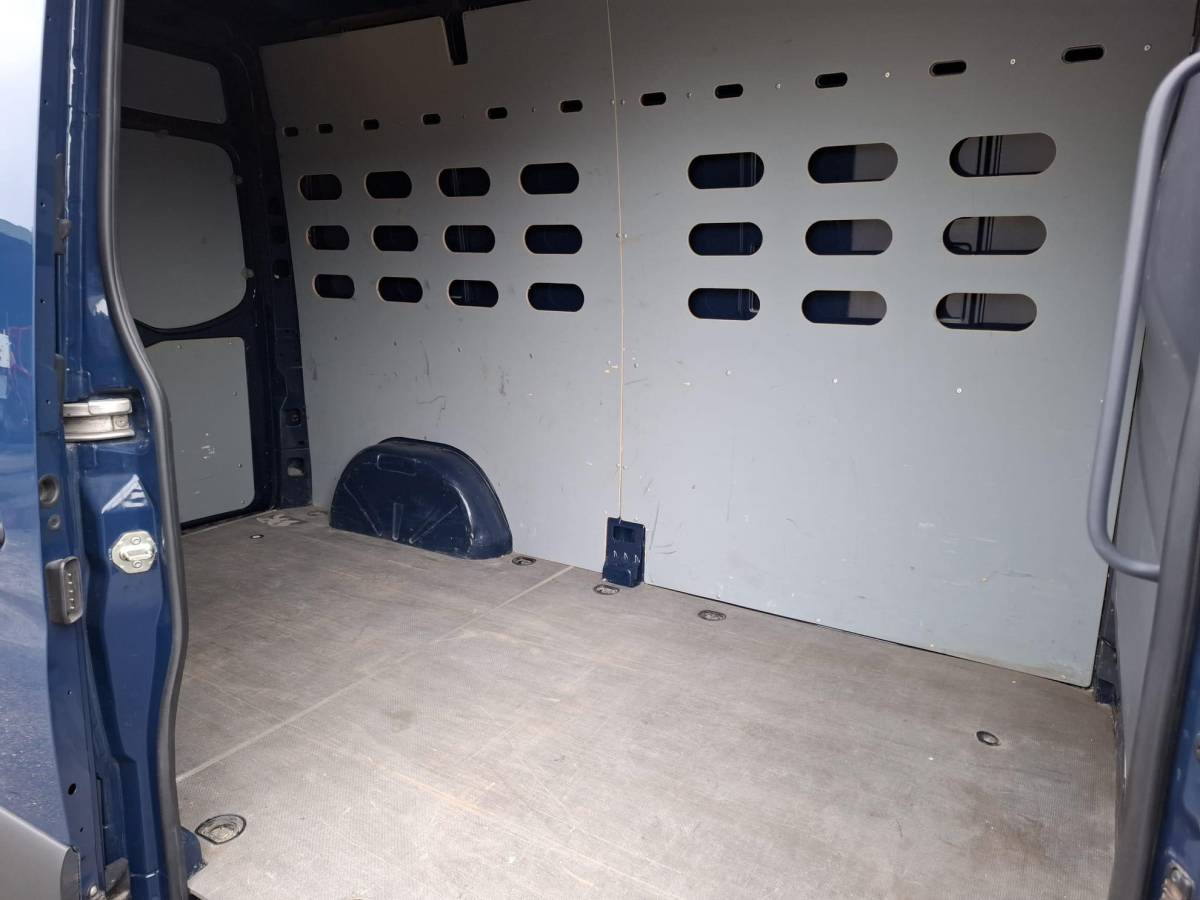 Mercedes-Benz Sprinter Mercedes-Benz Sprinter 311 2.2 CDI L2H2 / AIRCO / CAMERA / 3 ZITS / DEALER ONDERHOUDEN / NAVI