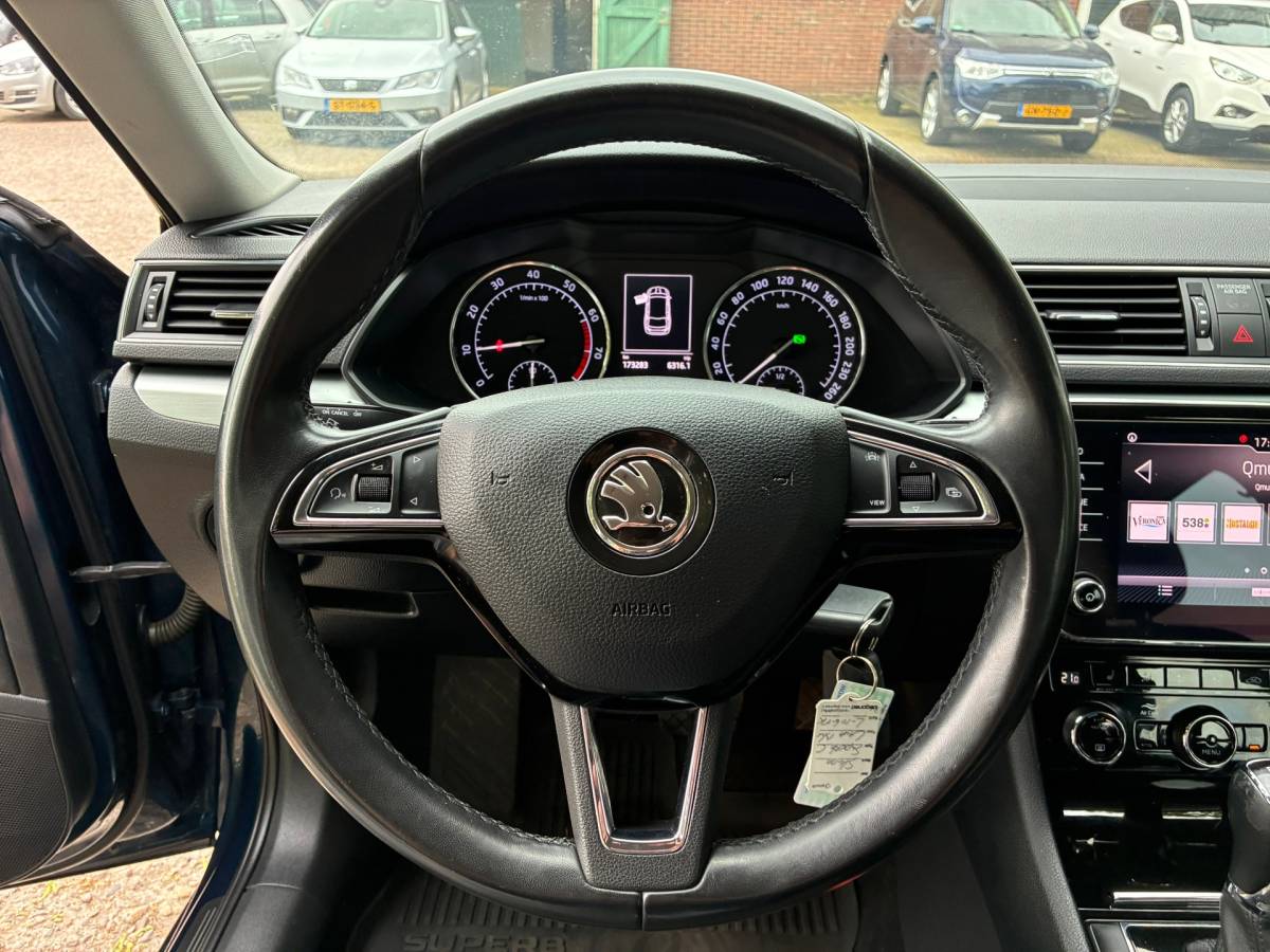 Škoda Superb Skoda Superb Combi 1.5 TSI ACT Ambition Business | Automaat + Cruise + Clima nu € 14.975,-!!!