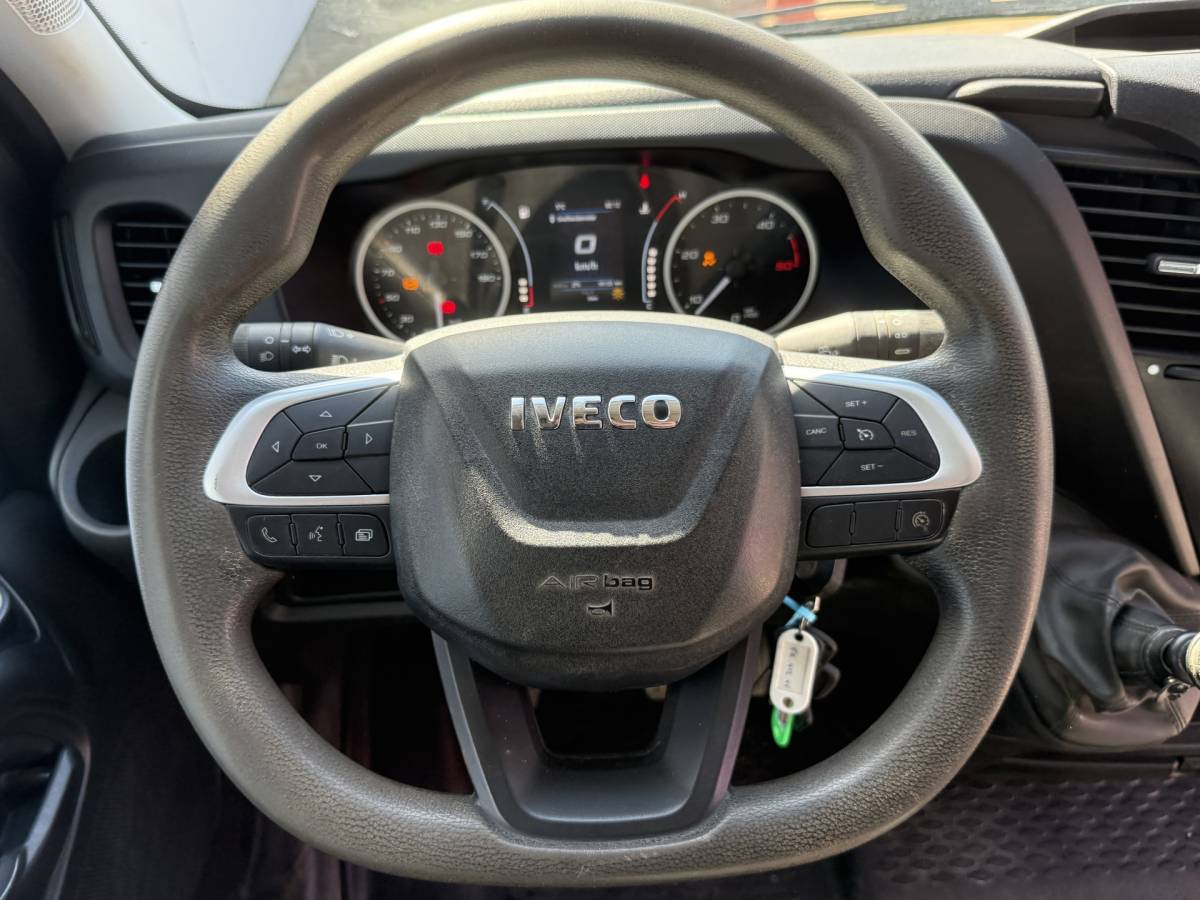 Iveco Daily Iveco Daily 35C14 2.3 Kipper Dubbele Cabine Dubbellucht 3,5t Trekhaak 6 Stoelen Airco Cruise Control Benne Tipper
