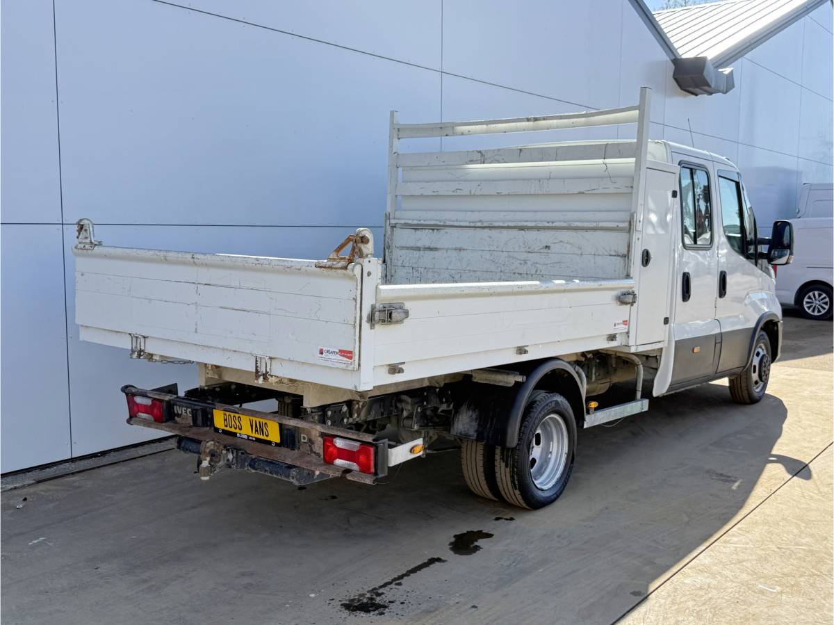 Iveco Daily Iveco Daily 35C14 2.3 Kipper Dubbele Cabine Dubbellucht 3,5t Trekhaak 6 Stoelen Airco Cruise Control Benne Tipper