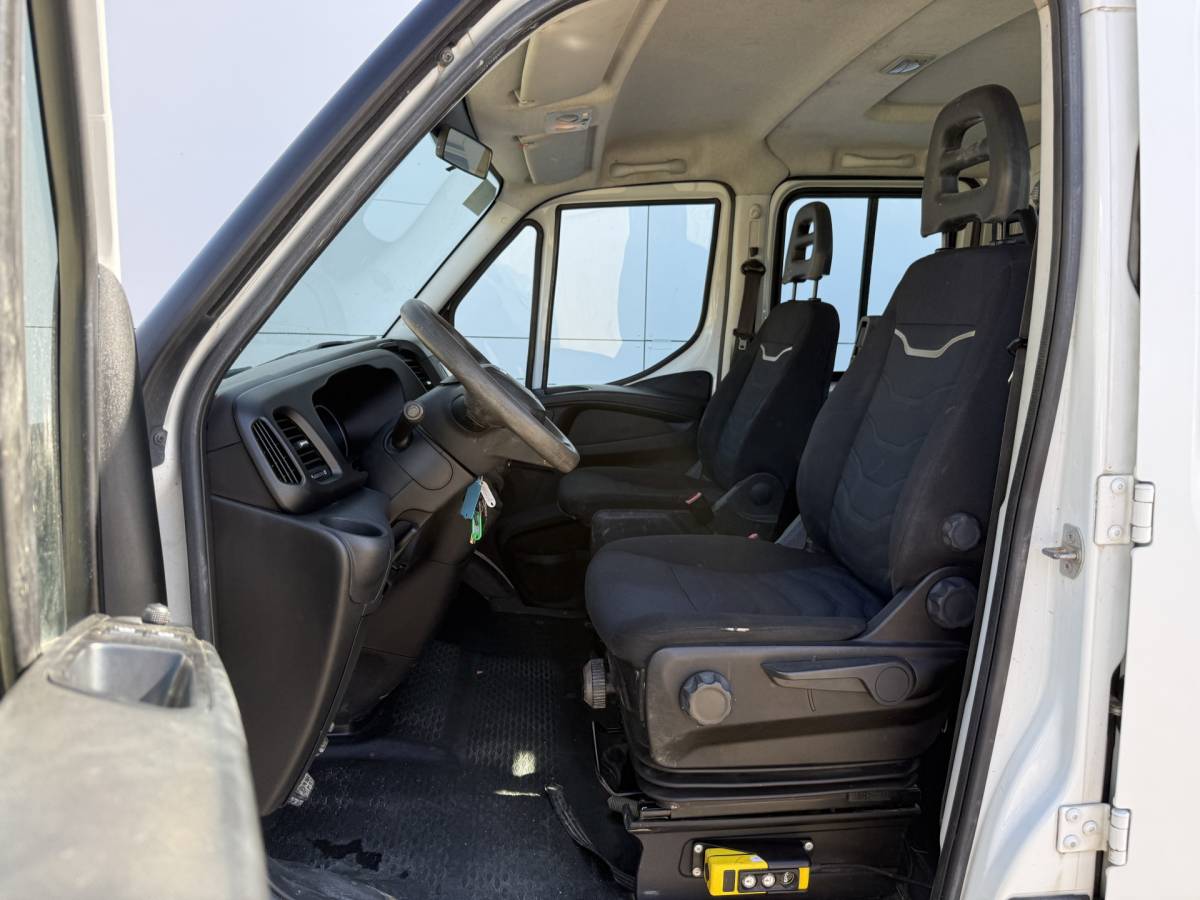 Iveco Daily Iveco Daily 35C14 2.3 Kipper Dubbele Cabine Dubbellucht 3,5t Trekhaak 6 Stoelen Airco Cruise Control Benne Tipper