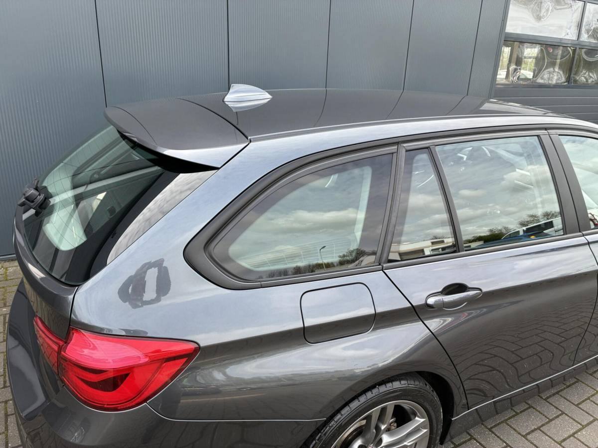 BMW 3 Serie BMW 3-serie Touring 318d | CLIMA | NAVI | STOELVERWARMING