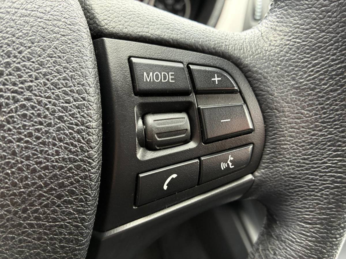 BMW 3 Serie BMW 3-serie Touring 318d | CLIMA | NAVI | STOELVERWARMING