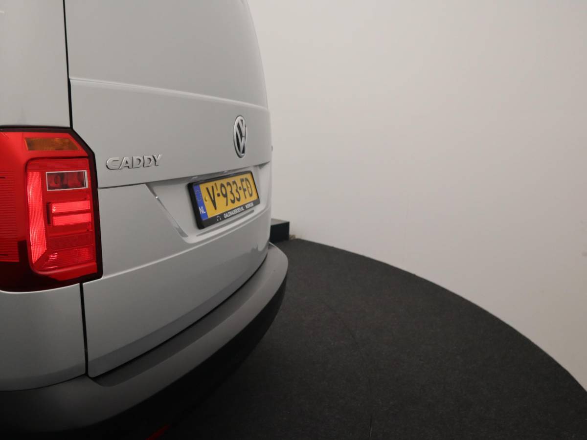 Volkswagen Caddy Volkswagen Caddy 2.0 TDI L1H1 BMT Highline MOOIE INBOUW / NAVI / AIRCO / PDC / BLUETOOTH / CRUISE / NL-AUTO