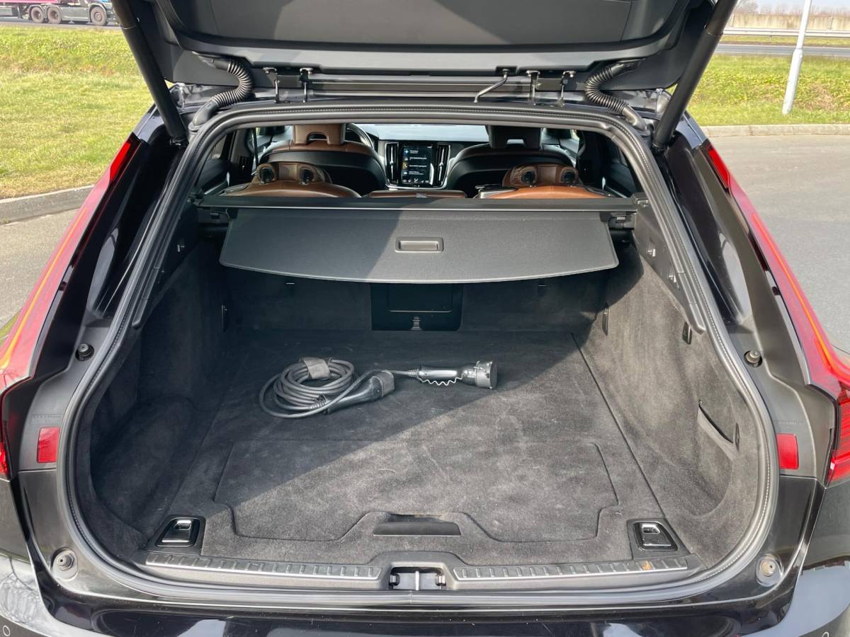 Volvo V90 Volvo V90 2.0 T6 AWD Business Pro, Trekhaak, Acc, Cam, Pdc, Leder, Stoel-/stuurverw, 1e eig afk, Geen import, Nap, Dealer oh!