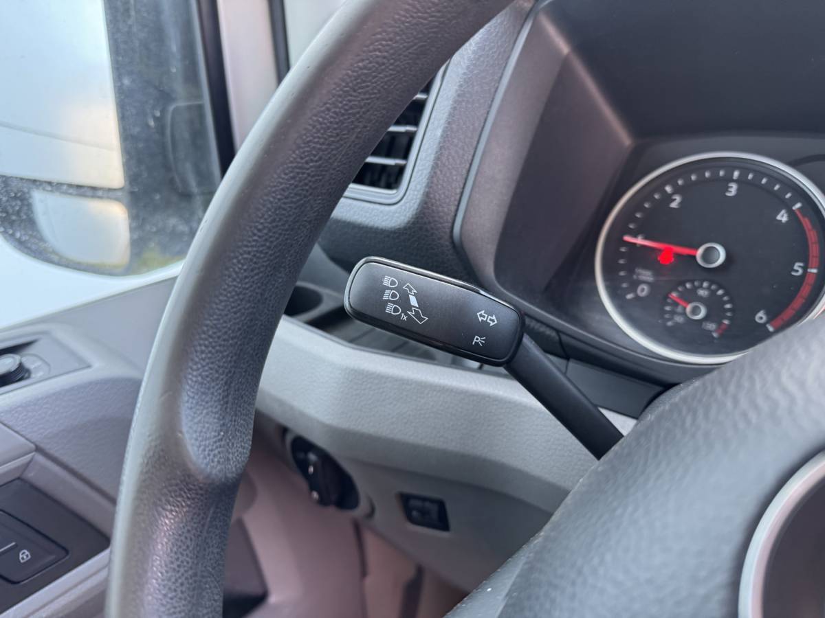 Volkswagen Crafter Volkswagen Crafter 2.0 TDI 140 PK Imperiaal Glasresteel Glastransporter L3H3 Camera Carplay Airco Cruise control Glaszetter