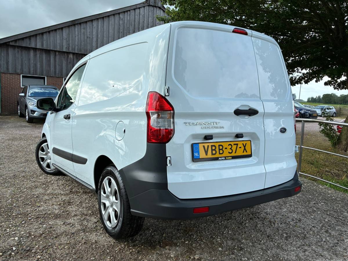 Ford Transit Courier Ford Transit Courier 1.5 TDCI Trend | Airco + Radio + Schuifdeur Nu € 6.975,- Ex BTW !!!