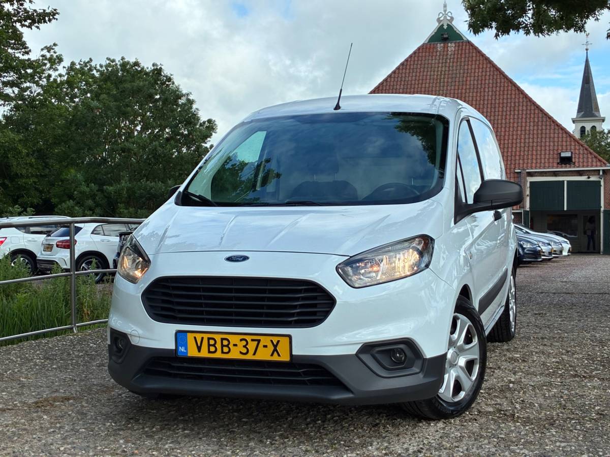 Ford Transit Courier Ford Transit Courier 1.5 TDCI Trend | Airco + Radio + Schuifdeur Nu € 6.975,- Ex BTW !!!