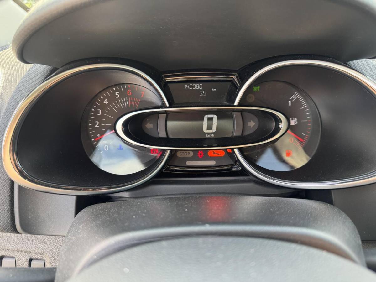 Renault Clio Renault Clio 0.9 TCe Zen 5deurs boekjes navigatie cruise