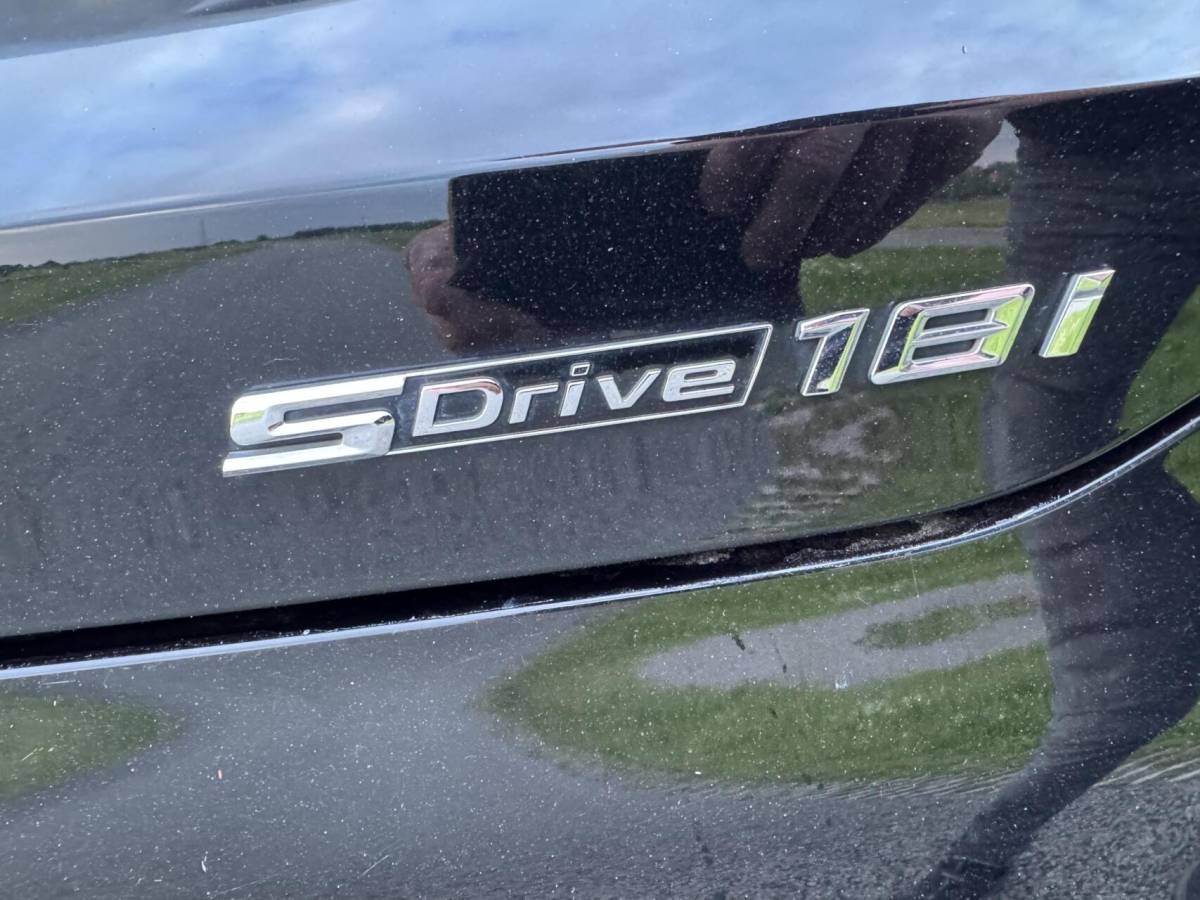 BMW X2 BMW X2 sDrive18i Executive automaat trekhaak stoelv boekjes