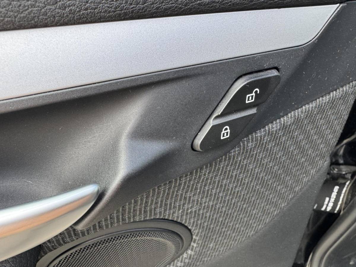 BMW X2 BMW X2 sDrive18i Executive automaat trekhaak stoelv boekjes
