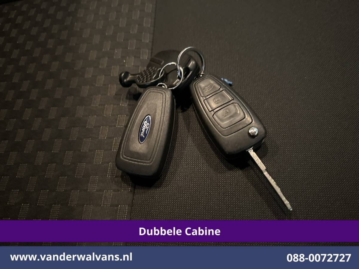 Ford Transit Custom Ford Transit Custom 2.0 TDCI 131pk L2H1 Dubbele Cabine Inrichting Euro6 Airco | 5-Zits | Camera | Cruisecontrol | LED Parkeersensoren, Stoelverwarming, Achterklep, Dakdragers, 2800kg trekvermogen