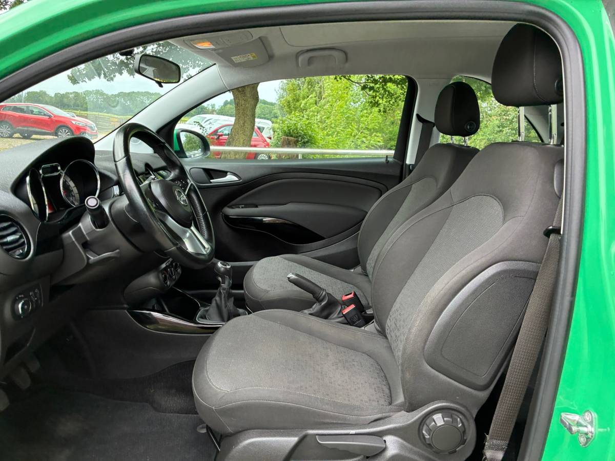 Opel ADAM Opel ADAM 1.4 Glam | ” 68.000 KM ” + Airco + Cruise Nu € 7.975,-!!!