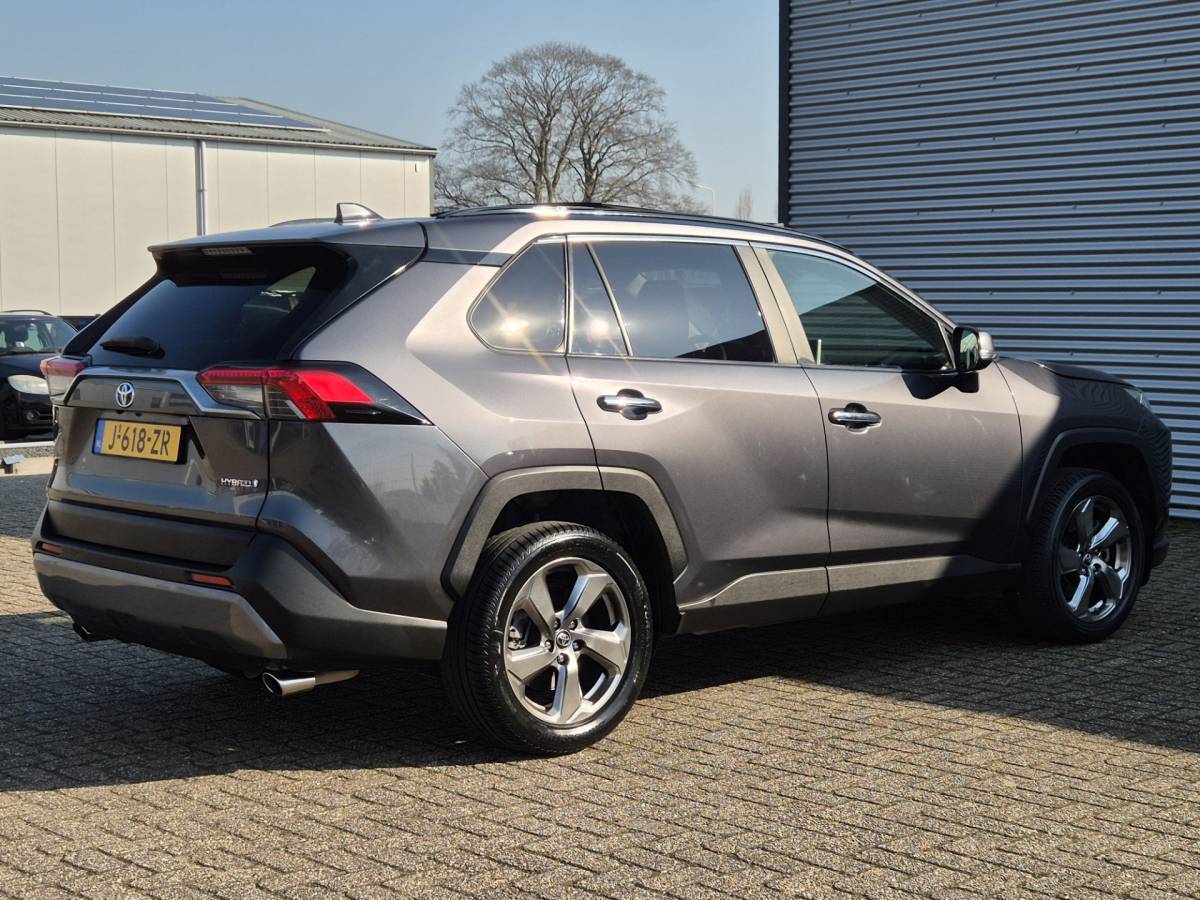 Toyota RAV4 Toyota RAV4 2.5 Hybrid Executive Leder Navi Pano Camera
